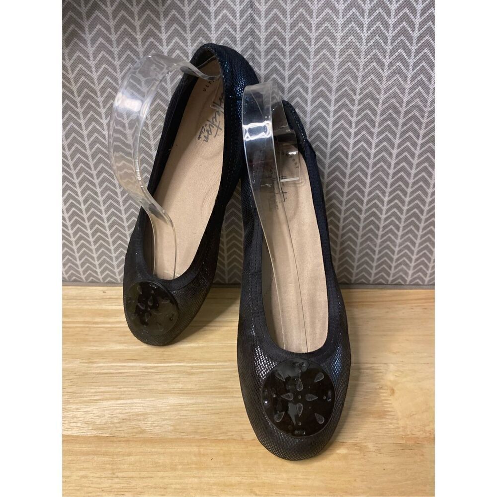 ✅Clarks, black, ballet flats